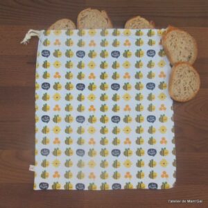 grand sac &agrave; pain avec des abeilles dessus